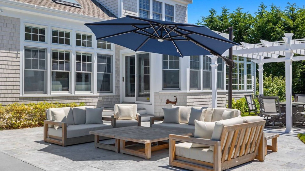 West Chatham House | Superb Luxury Home in Chatham with New Heated Salt Water Pool: 023-CJ