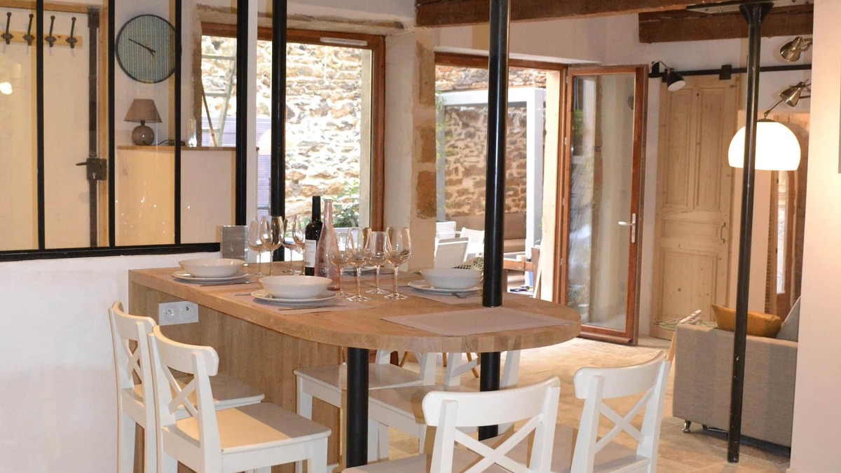 Gorge de Loup House | Superb old boat shop in Saone 10 minutes from Vieux Lyon