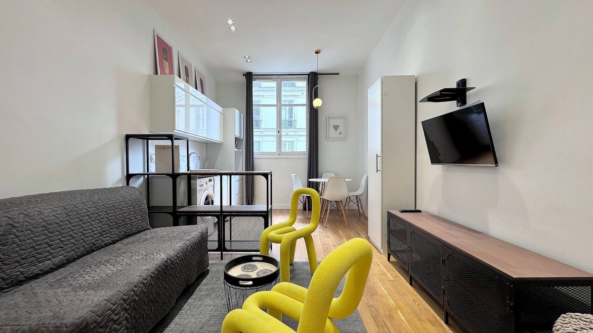 Quartier de la Plaine-de-Monceaux Apartment | Superb parc monceau studio
