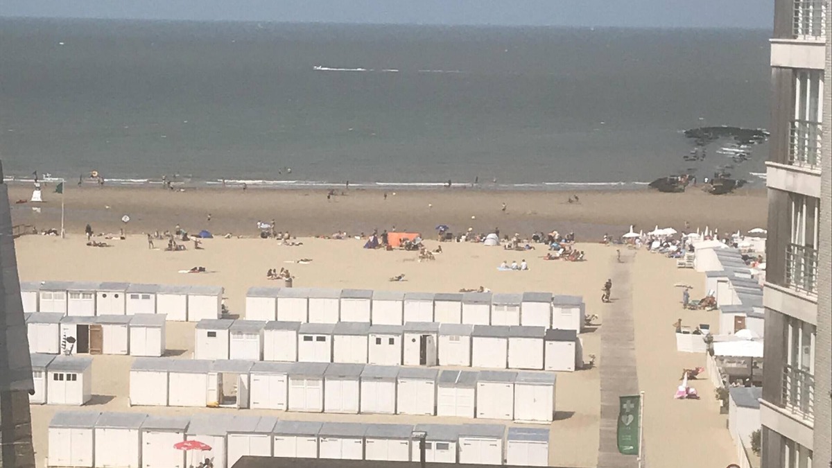 Knokke Apartment | Superb Penthouse 105 M2 80M2 of sunny terraces sea view 3 bedrooms 2 garages!