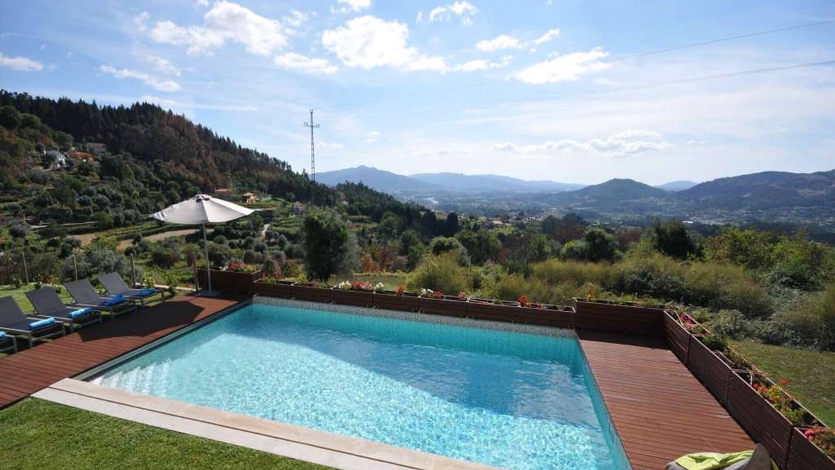 Ponte de Lima Villa | Superb Ponte de Lima Villa | 4 Bedrooms | Villa Arrincao | Sauna | Stunning.