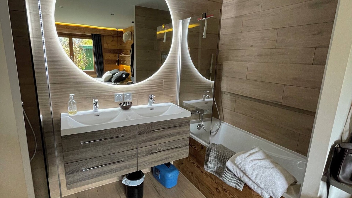 Combloux Ski Chalet | Superb Savoyard family chalet with Mont Blanc view in Combloux Megève with sauna