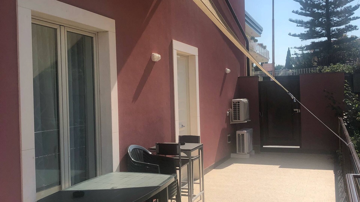 Acireale Villa | Superb seaside villa on the Capomulini bay.