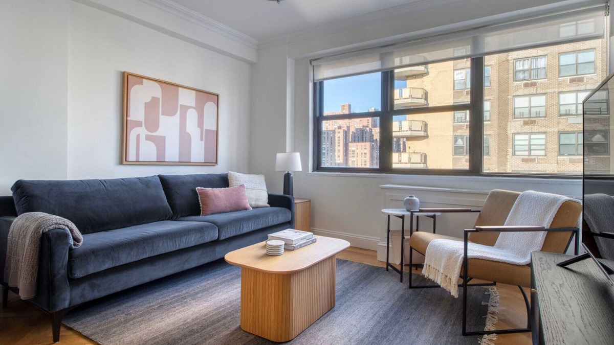 Upper East Side Apartment | Superb UES 2BR w/Gym & Elevator, close to Central Park, by Blueground