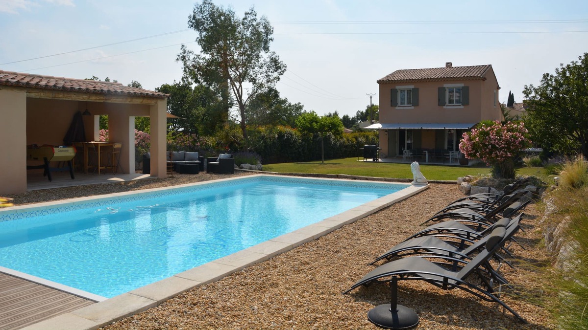 Croagnes Villa | Superb villa in Luberon near Gordes heated pool and spa