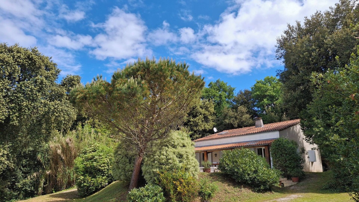 Meschers-sur-Gironde Villa | Superb villa for 12/14 persons - swimming pool - Beach nearby