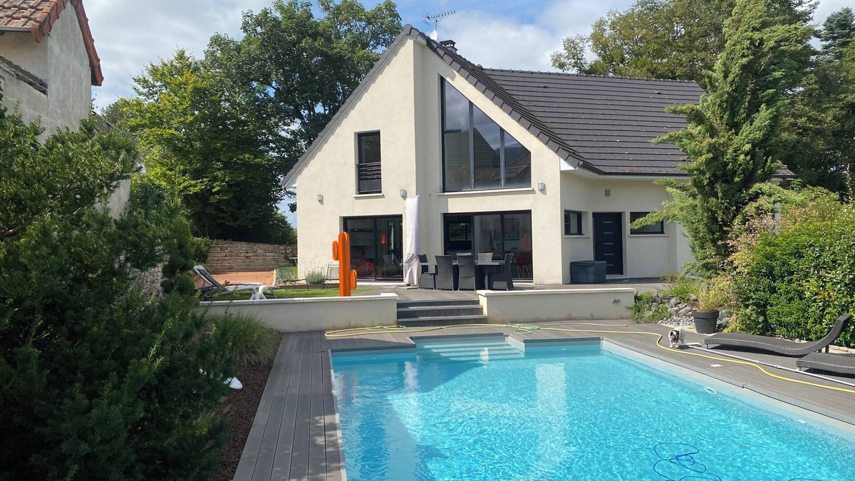 Velars-sur-Ouche Villa | Superb villa with pool