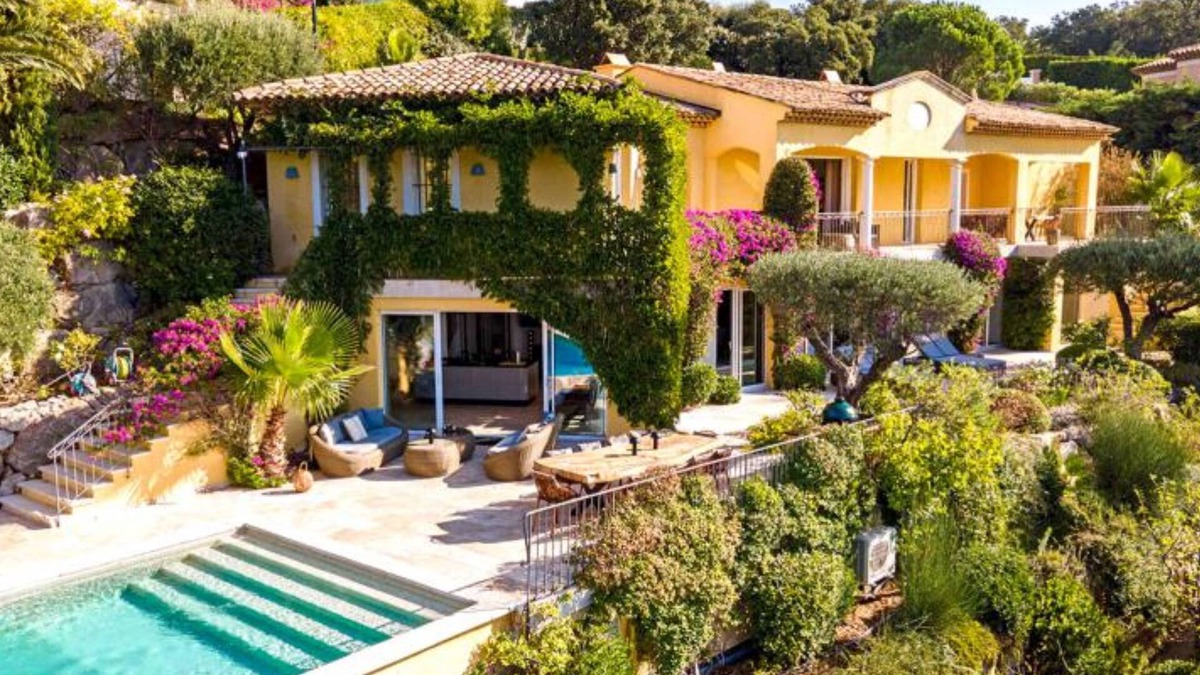 Sainte-Maxime Villa | Superb villa with pool and sea views