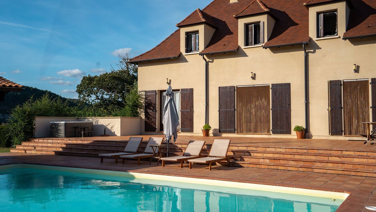 Cales Villa | Superb villa with private pool on the banks of the Dordogne