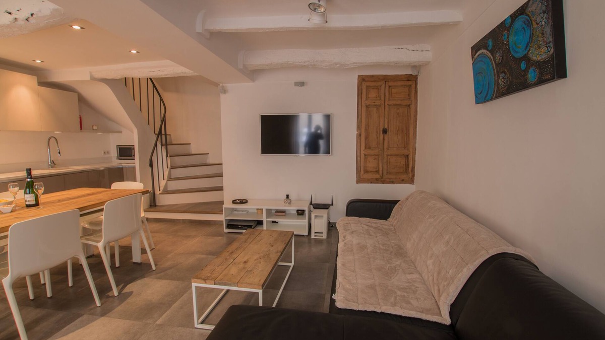 Valbonne House | Superb village house. Rare!