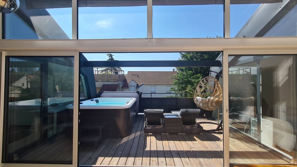Chatillon Apartment | Superbe Appartement Avec Jacuzzi sur Terrasse, Sauna et Hammam Proche de Paris