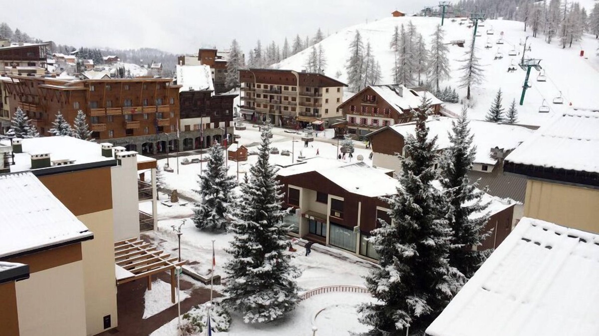 Valberg Apartment | SUPERBE APPARTEMENT PIED DES PISTES PLACE CENTRALE VALBERG PARKING S-SOL