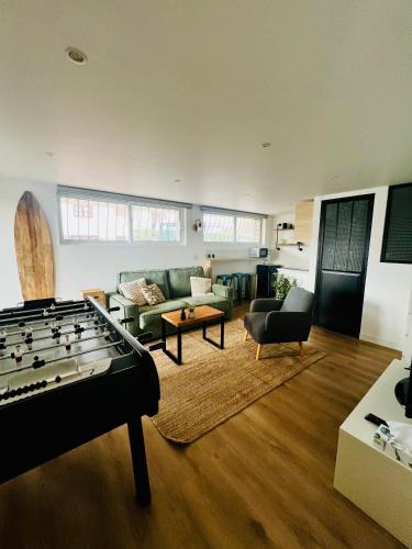 Les Clayes-sous-Bois Apartment | Superbe studio neuf - 20 min Versailles (jo2024)