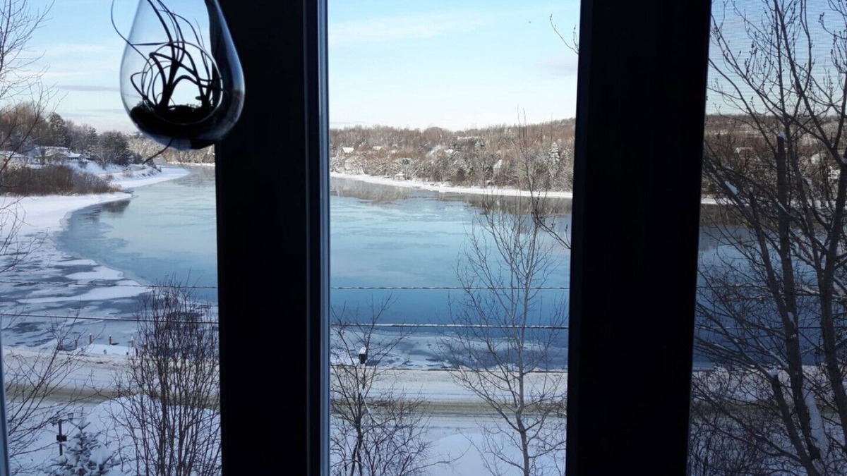 Sherbrooke House | Superbe studio au bord de l'eau. Vue panoramique! 50% sur location au mois!