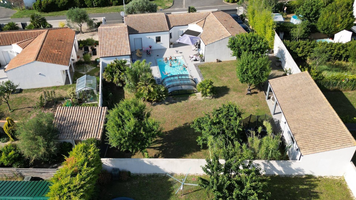 Aytre Villa | Superbe Villa La Rochelle Avec Piscine 5ch