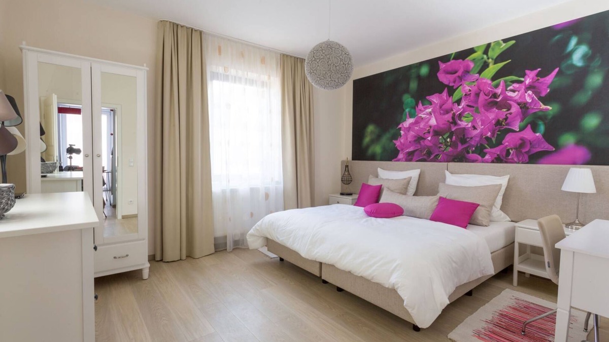 Obernburg Apartment | Superior apartment with balcony overlooking the inner courtyard in Obernburg am Main