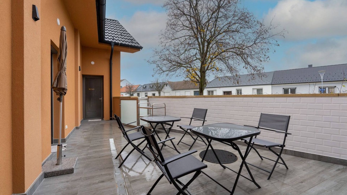 Parndorf Apartment | Superior double room with terrace - sunny Pannonia