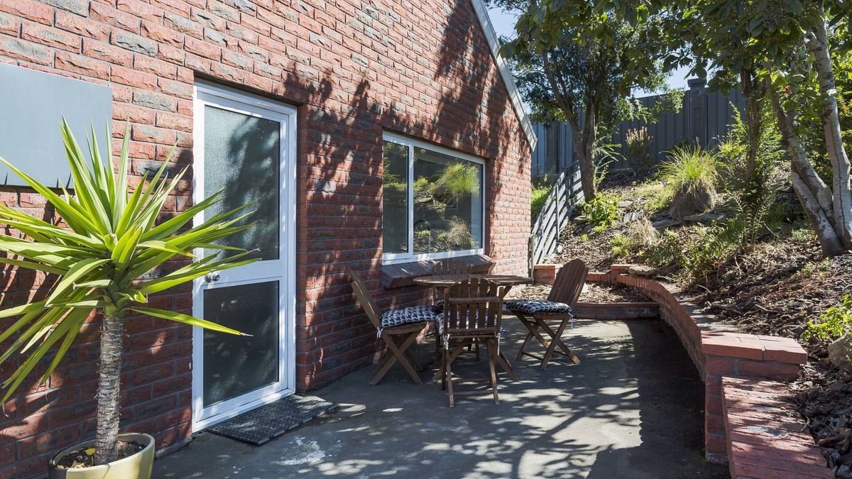 Dunedin House | Superior Dunedin Apartments