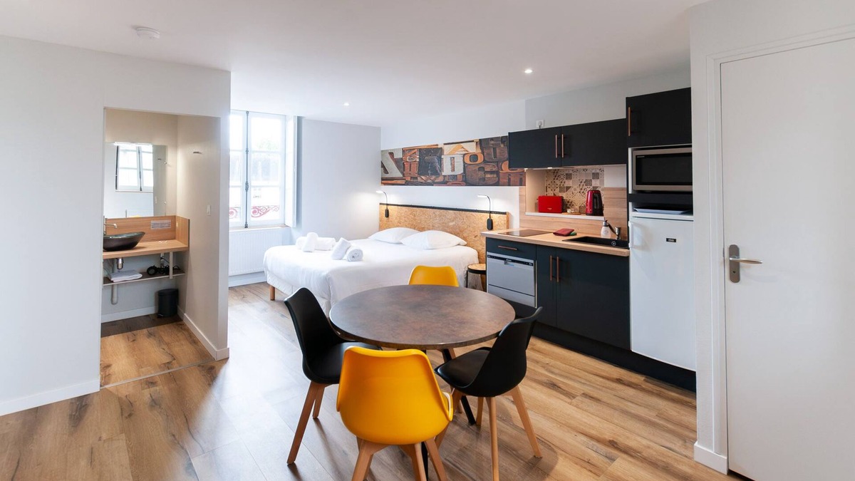 Malicorne-sur-Sarthe Apartment | Superior apartment 4 pers