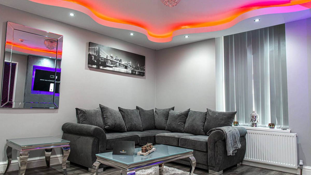 Bradford Apartment | Superior One Bedroom Apartment