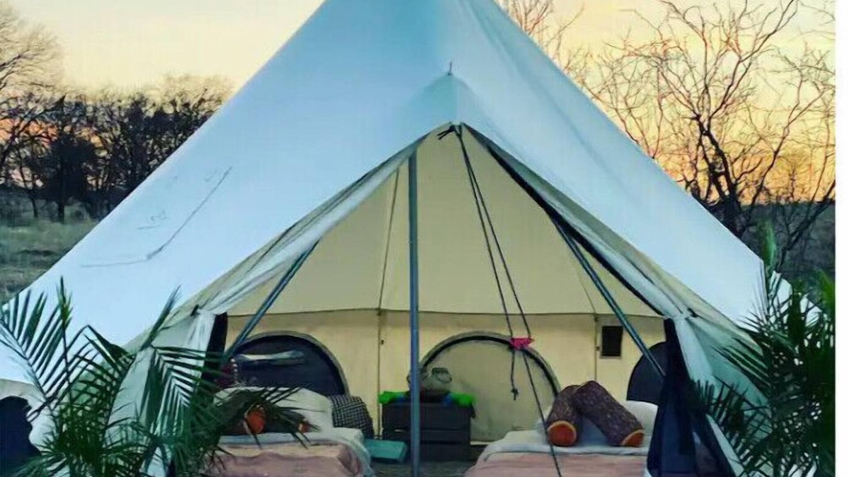 Lorena RV Rental | Supernova Two-Starlite Glampground