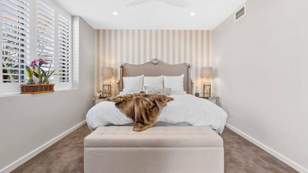 Newcastle West Apartment | Supersized with Convenience and Comfort