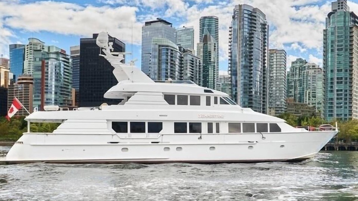 Westshore Boat Rental | Superyacht Bahamas PrivateCruise