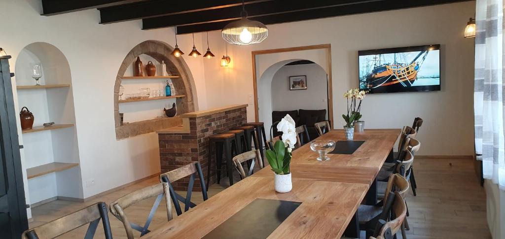 Gouezec House | Sur La Route Des Myrtilles