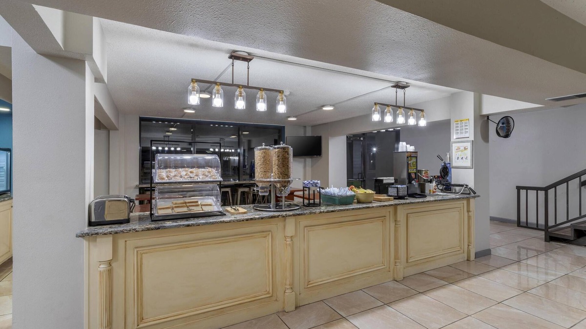 Victoria Hotel | SureStay by Best Western Victoria