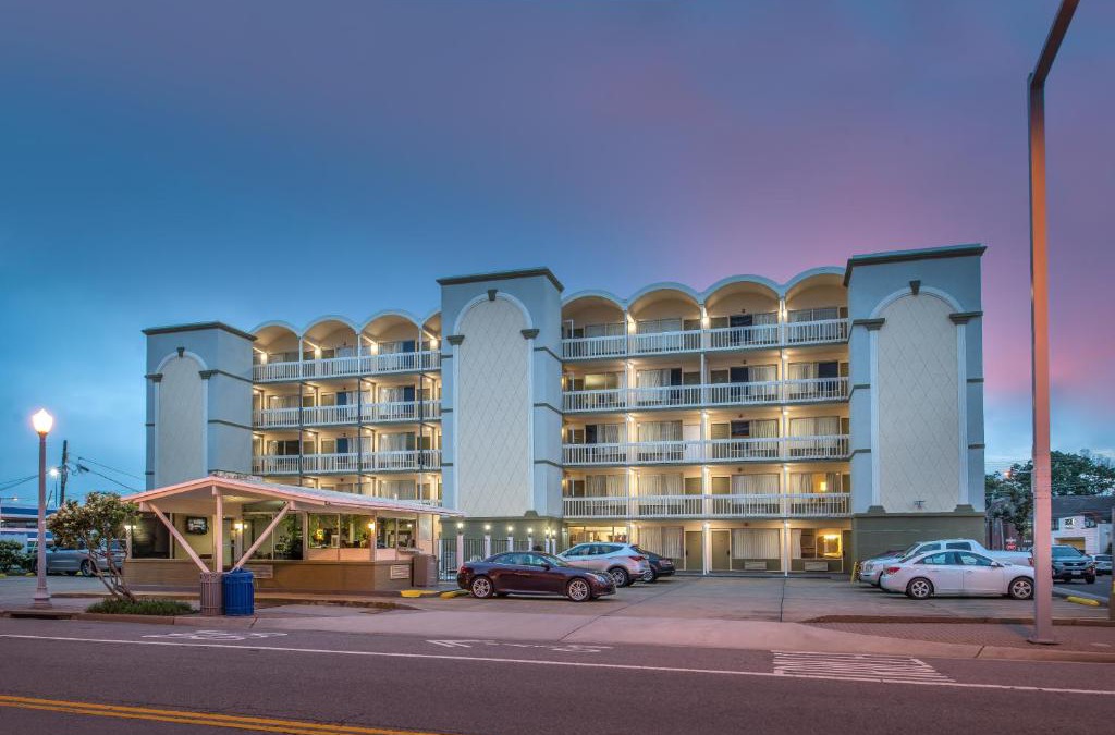 Northeast Virginia Beach Hotel | SureStay Hotel by Best Western Virginia Beach Royal Clipper