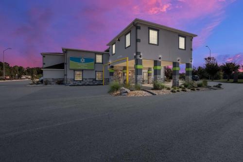 Manning Hotel | SureStay Hotel by Best Western Manning
