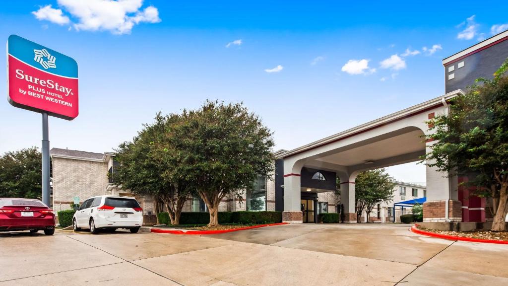 North San Antonio - SAT Hotel | SureStay Plus by Best Western San Antonio Airport