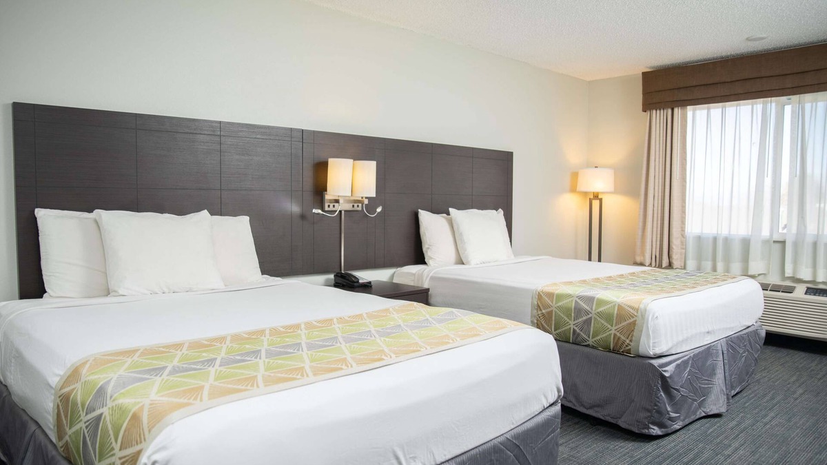 Montrose Hotel | SureStay Plus by Best Western Montrose