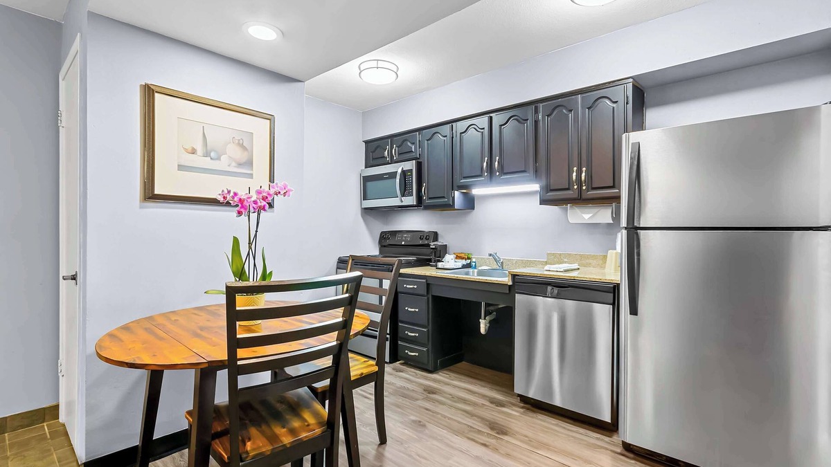 Ferry Pass Hotel | SureStay Studio by Best Western Pensacola