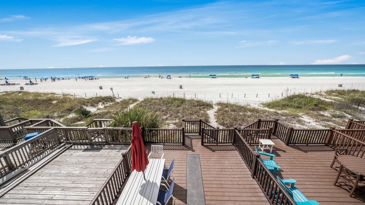 Silver Sands Beach House | Surf Dr Townhome Where the Beach is your Backyard! FREE Golf & Tickets!