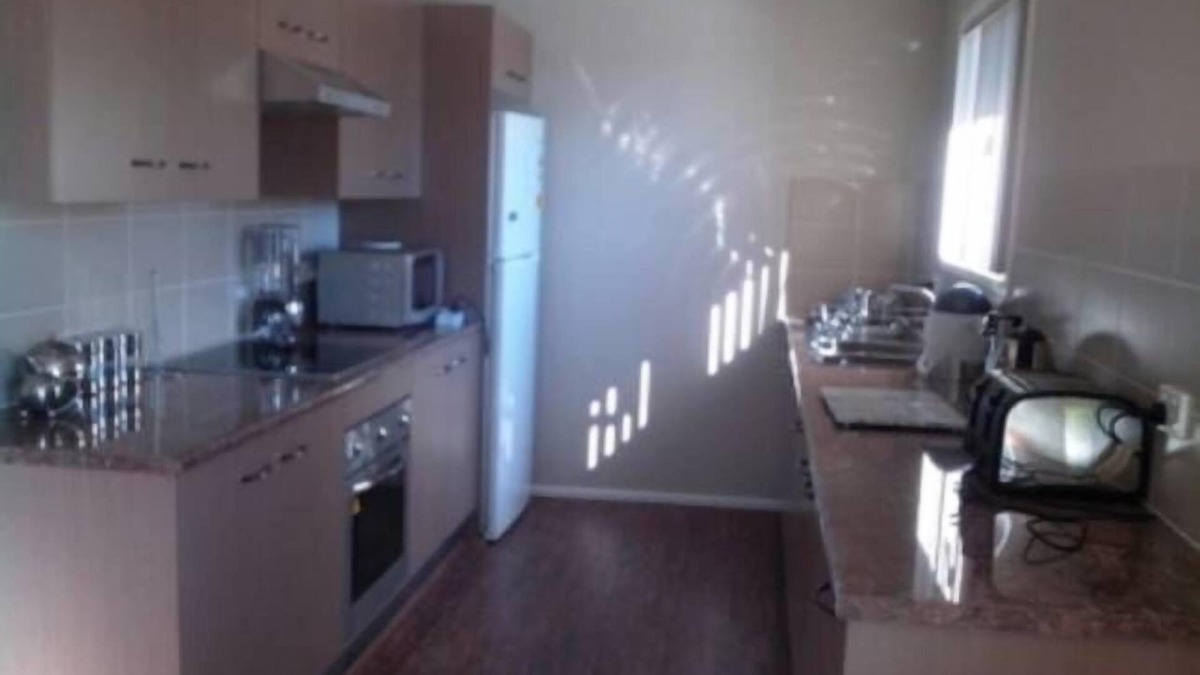 Nowra House | Surf Mist.