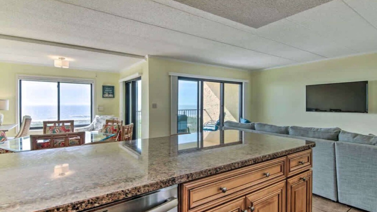 Midtown Ocean City Apartment | Surf's Edge 305 Pet Friendly