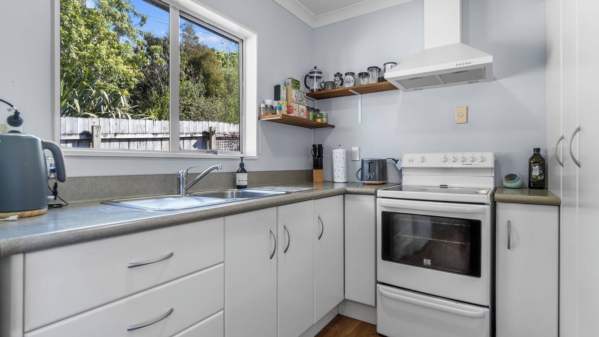 Raglan House | Surf Shack Haven - Raglan Holiday Home
