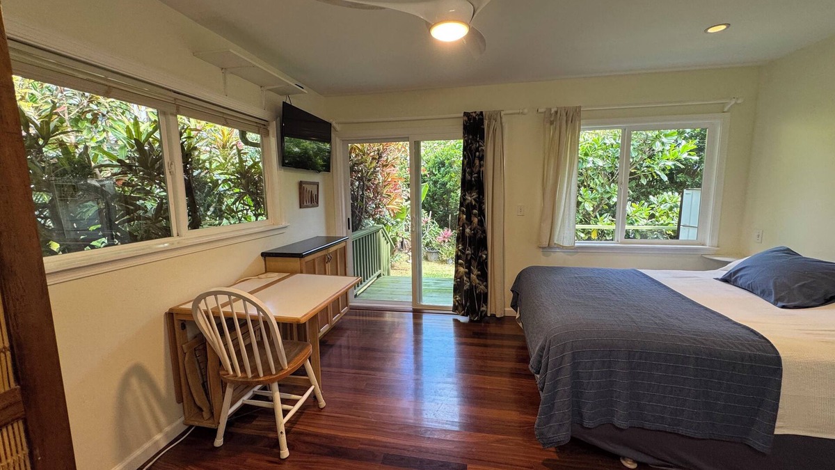 Pupukea Apartment | Surf Studio /Sunset Pt. w bikes/1 guest
