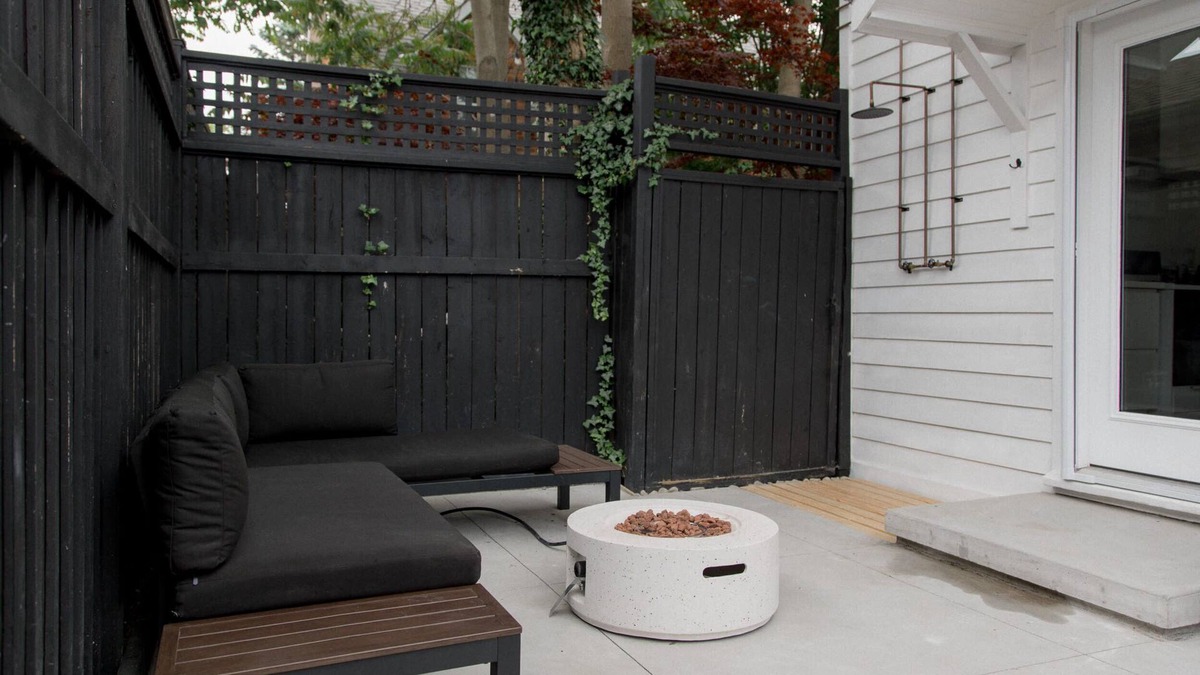 Port Dover House | Surf Vibes|California Cool design | Close to beach