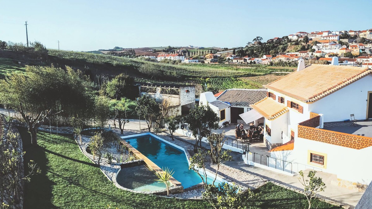 Lourinha Villa | Surf Villa with large organic garden, pool and hot tub