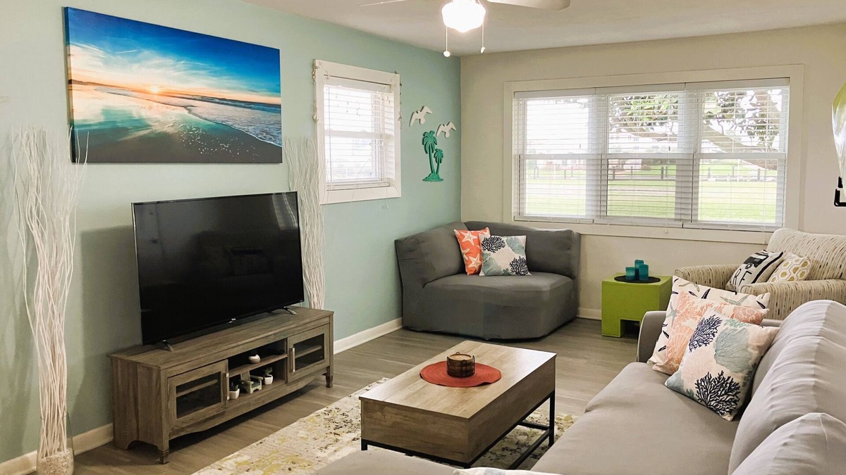 Dam Neck House | Surfside Beach Bungalow- spectacular views of Rudee Inlet!