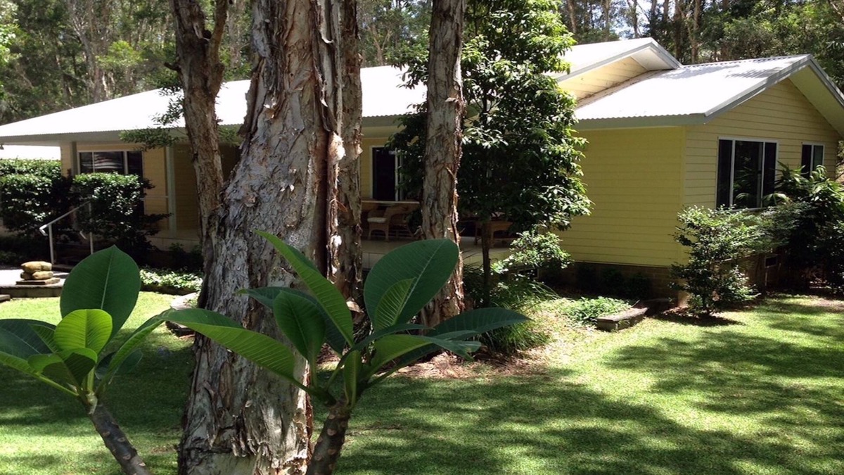 One Mile Cottage | Surfside Dreaming Cottage at One Mile Beach