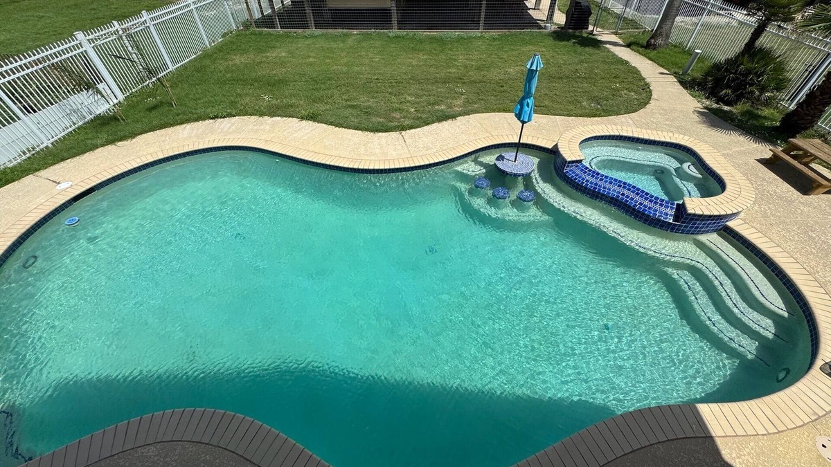 Surfside Beach House | Surfside Oasis Family Retreat: Beachfront, 2 houses, 6 Bed/6 Bath, Pool, Spa