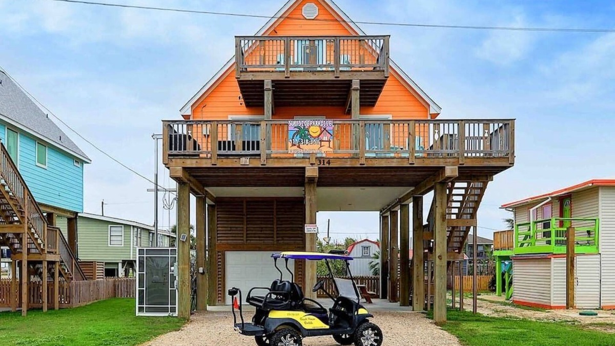 Surfside Beach House | 🌴Surfside Paradise #5-Amazing views, lift, EV chg🌴