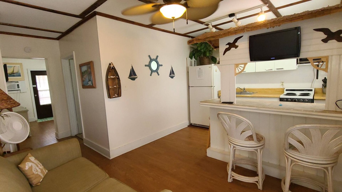 Tybee Island Apartment | Surfside SeaClusion - #7