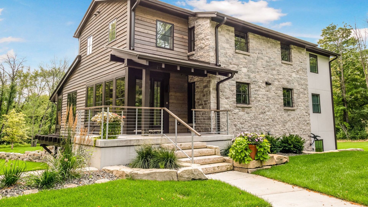 Mequon House | Surprising Modern Gem