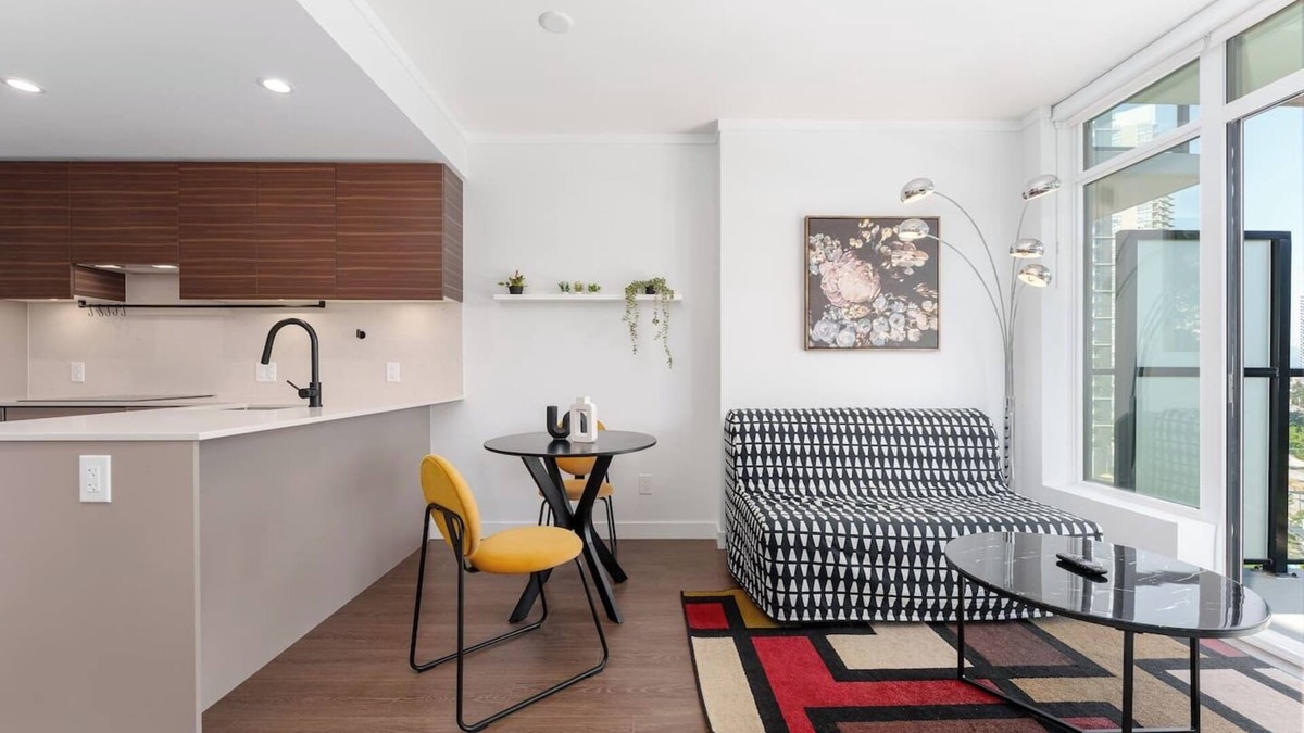 Surrey Apartment | Surrey Central - 1 Bed