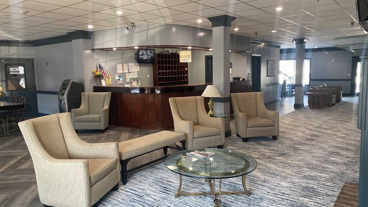 Ashland Hotel | Surrey Inn Ashland