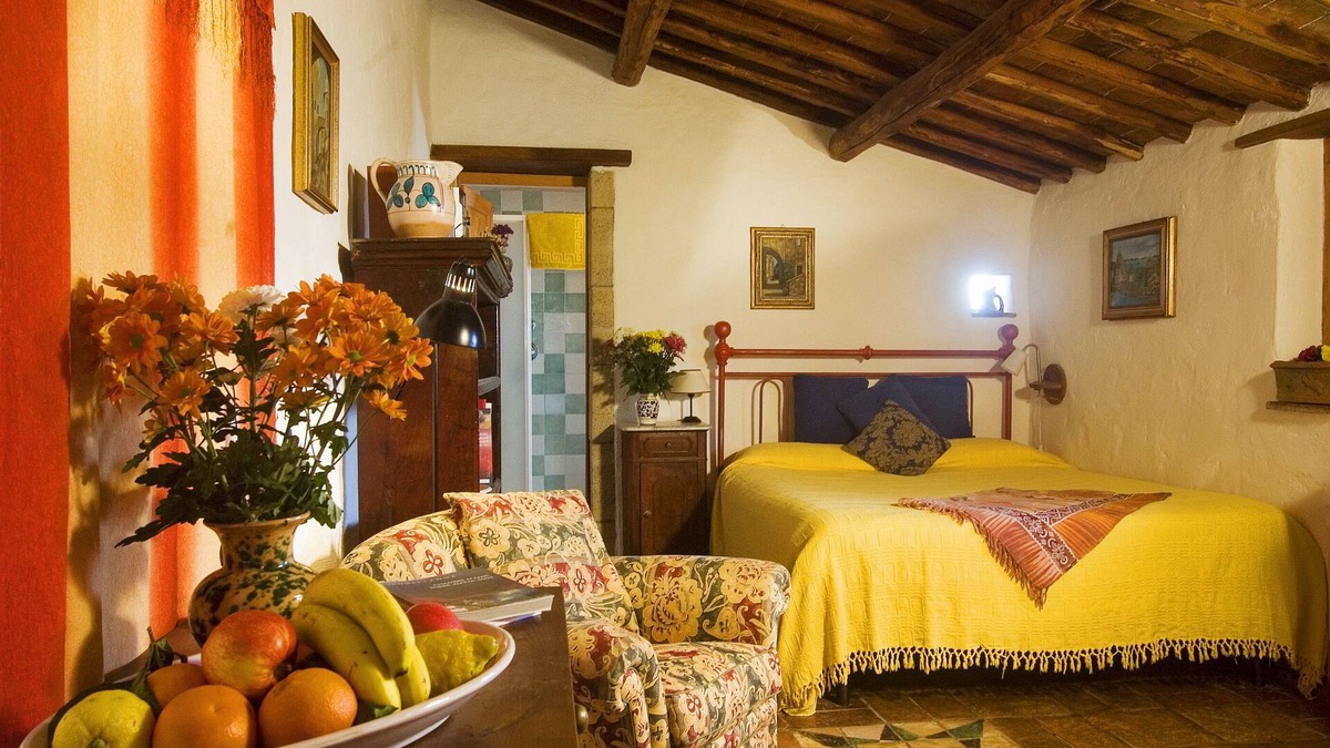 Torre Alfina Cottage | Surrounded by nature, peace + relaxation in a nature reserve